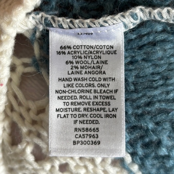 Sun & Shadow Open-Knit Off The Shoulder Stripe Sweater – Medium - Picture 6 of 6